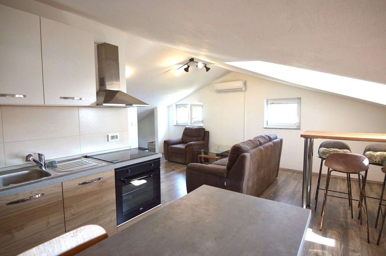 Wohnung u Tar-Vabrizi, 84m², 2 sobe, slika 5