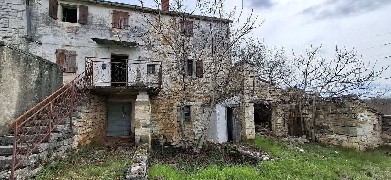 Kuća u Oprtalju, 150m²