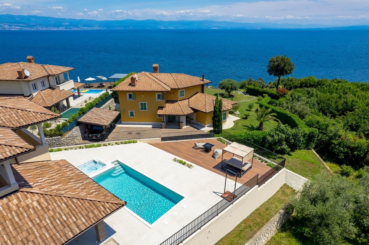 Haus u Mošćeničkoj Drazi, 200m², 4 sobe
