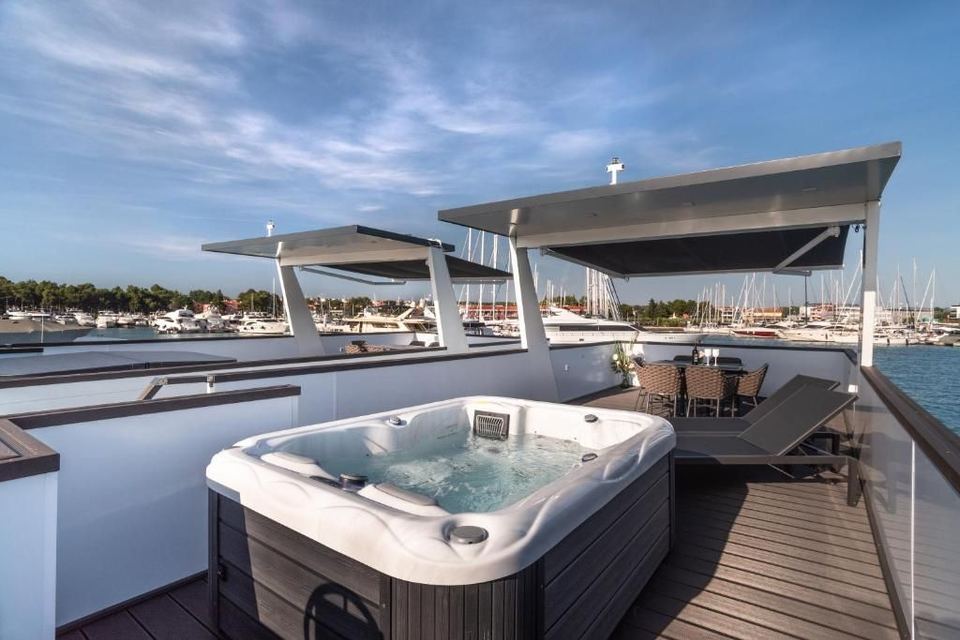 House u Novigradu, 85m², 2 sobe