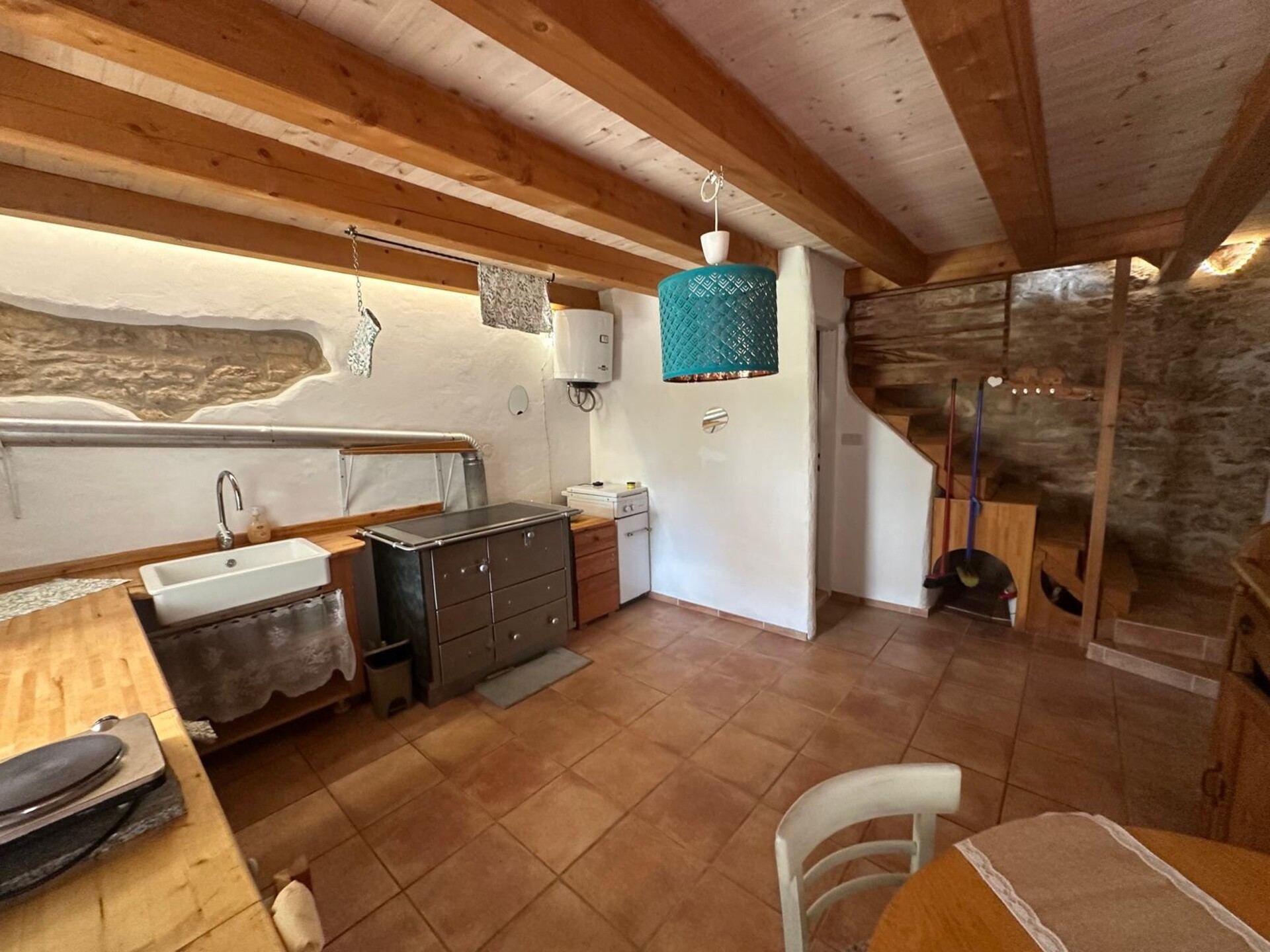 Haus u Kaštelir-Labinciu, 98m², 1 soba, slika 2