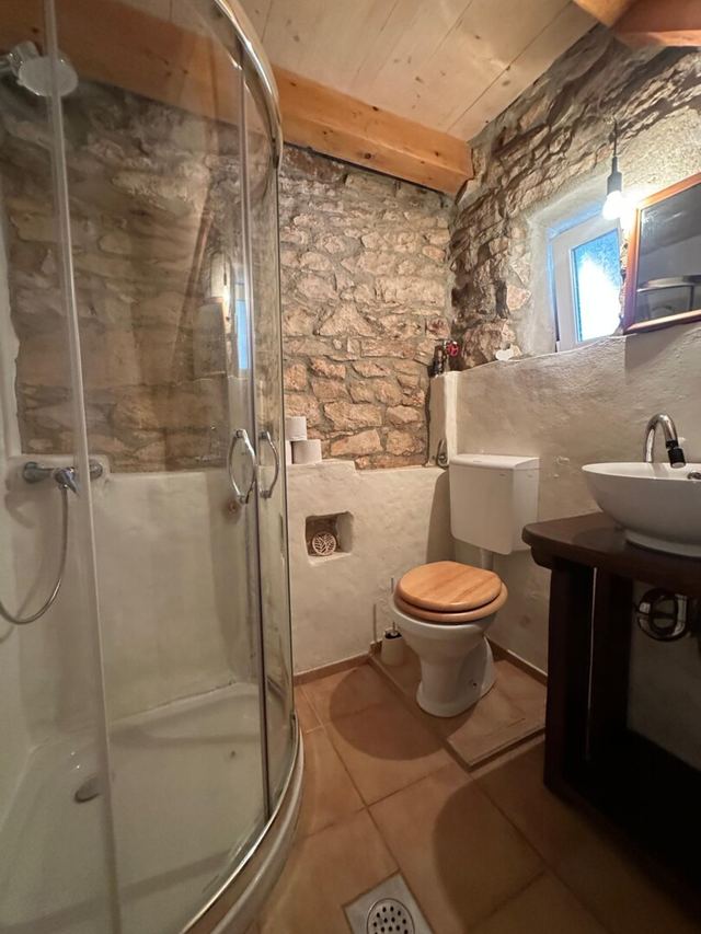 Haus u Kaštelir-Labinciu, 98m², 1 soba, slika 5