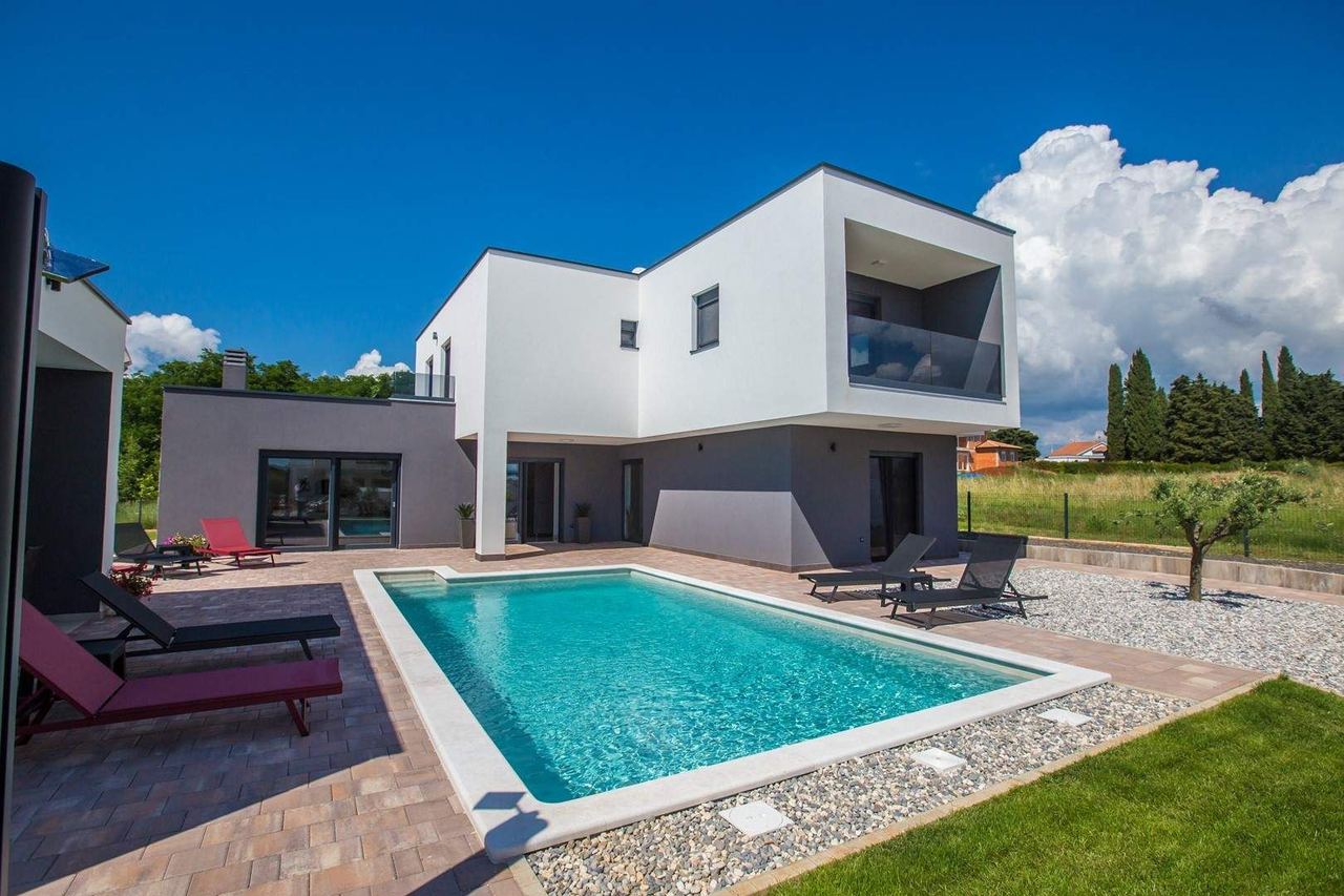 House u Poreču, 215m², 4 sobe, slika 2