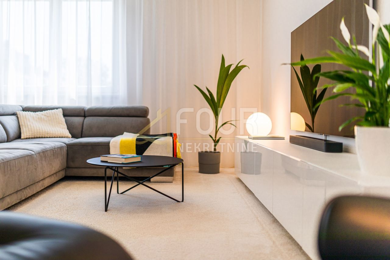 Stan u Omišalju, 79.55m², 2 sobe