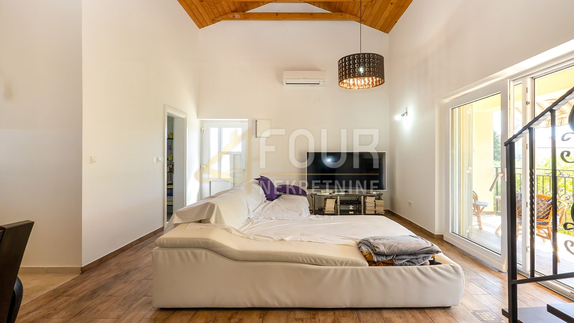 Apartment u Krku, 194.2m², 3 sobe, slika 4