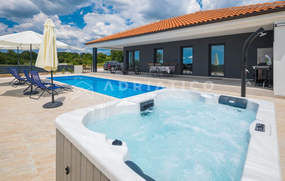 Casa u Žminju, 93.72m², 2 sobe
