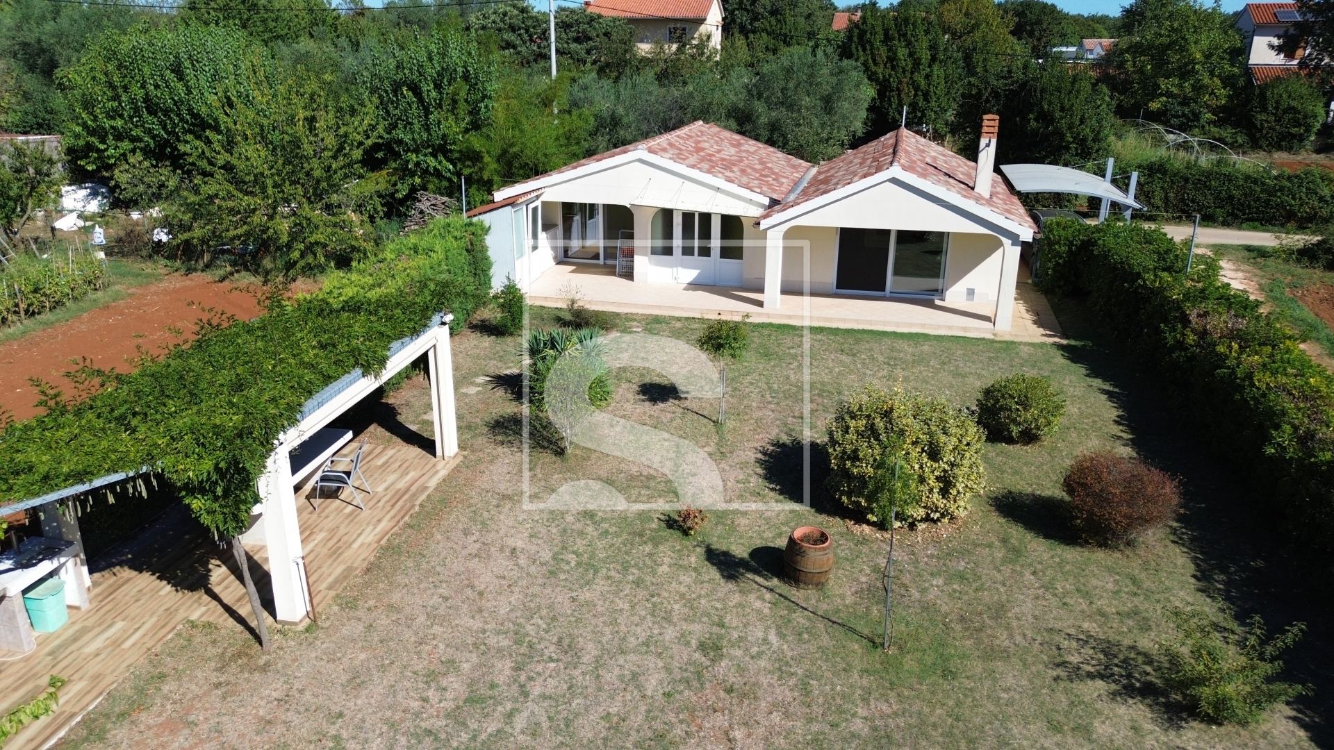 Casa u Ližnjanu, 103m²