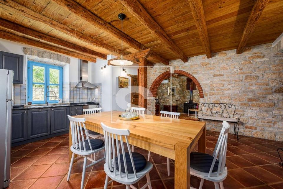 House u Sveti Lovreču, 110m², 3 sobe, slika 4