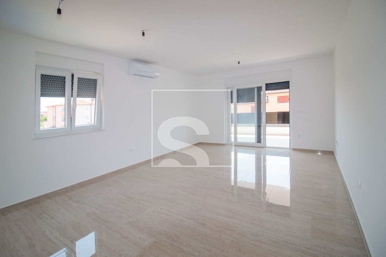 Wohnung u Novigradu, 78.07m², 2 sobe, slika 2