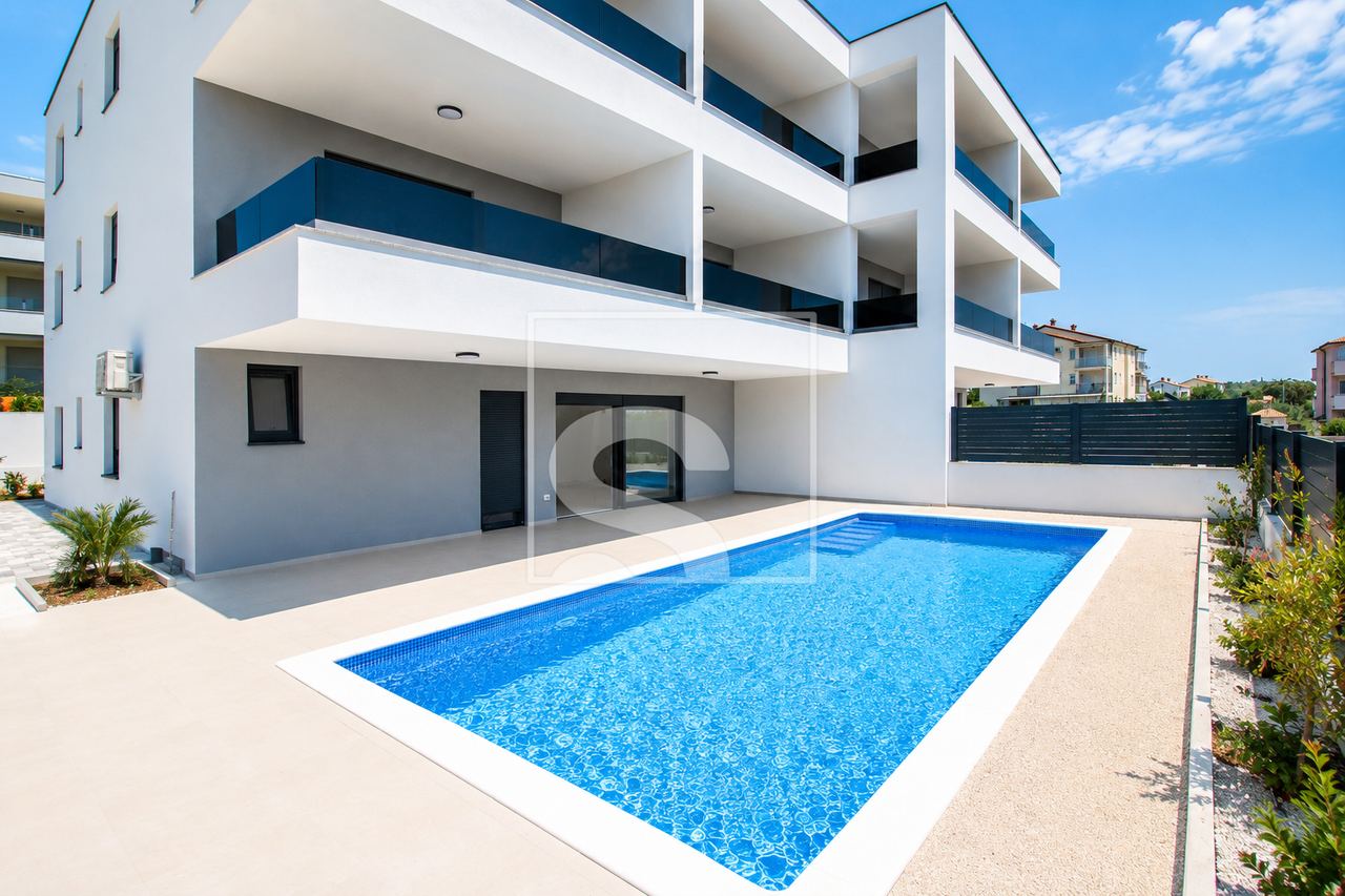 Apartment u Novigradu, 123.63m², 3 sobe