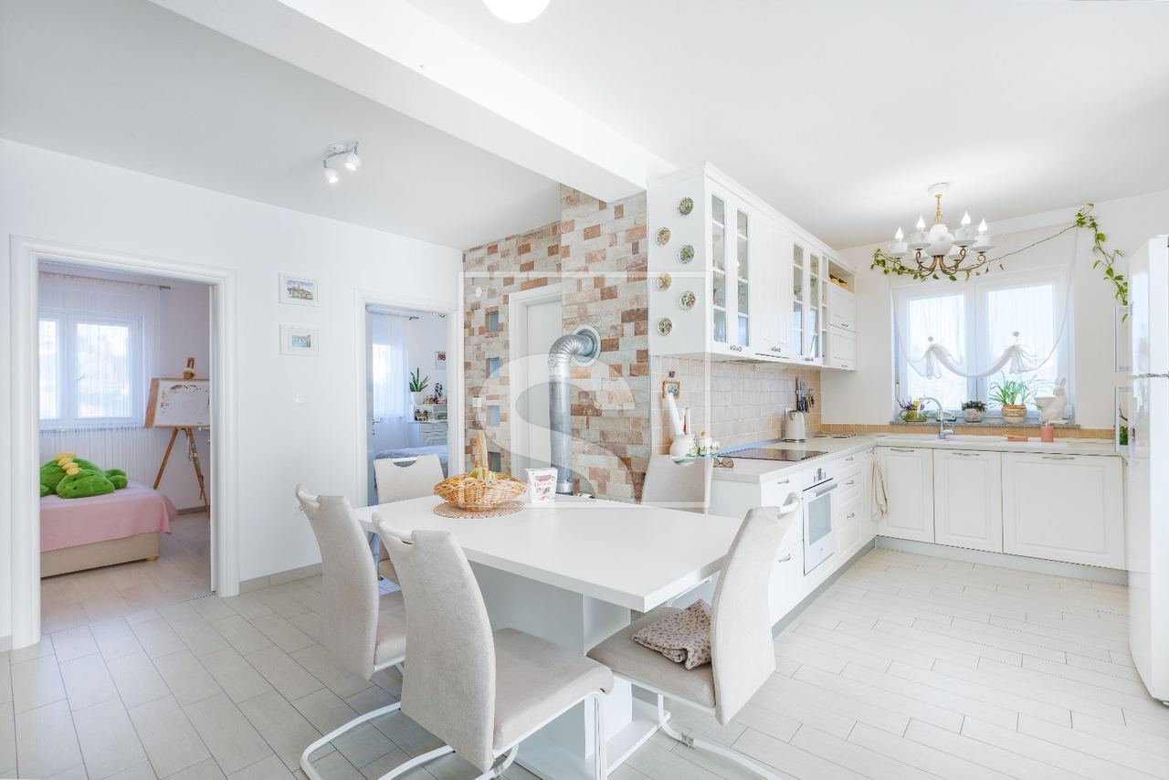 Wohnung u Puli, 136.52m², 4 sobe, slika 3