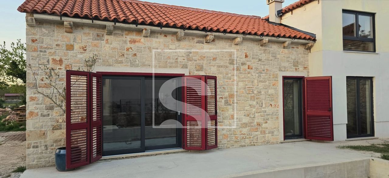 Kuća u Svetvinčenatu, 125m², 3 sobe, slika 2