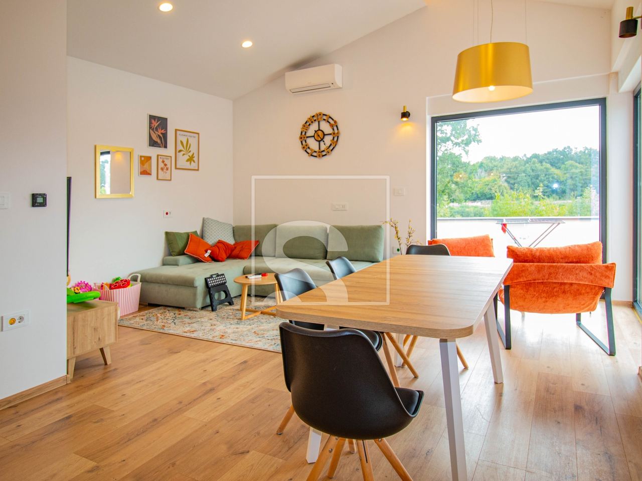 Haus u Svetvinčenatu, 110m², 2 sobe, slika 5