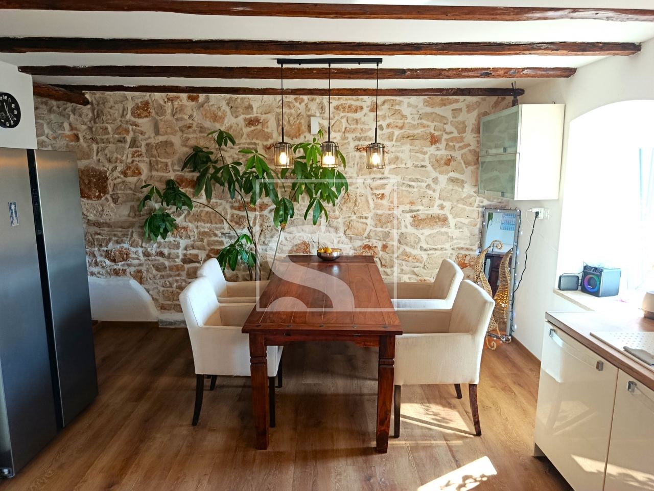 Kuća u Svetvinčenatu, 300m², 4 sobe, slika 2