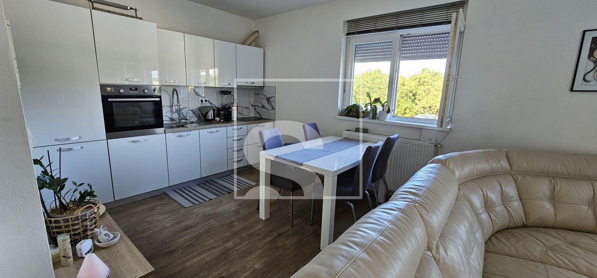 Apartment u Puli, 101.5m², 3 sobe, slika 2