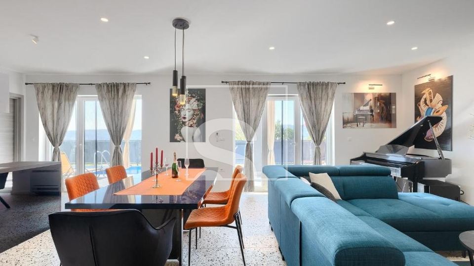 Kuća u Buzetu, 150m², 2 sobe, slika 4