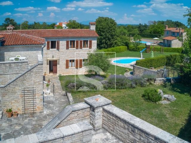 House u Tinjanu, 360m², 9 soba, slika 3