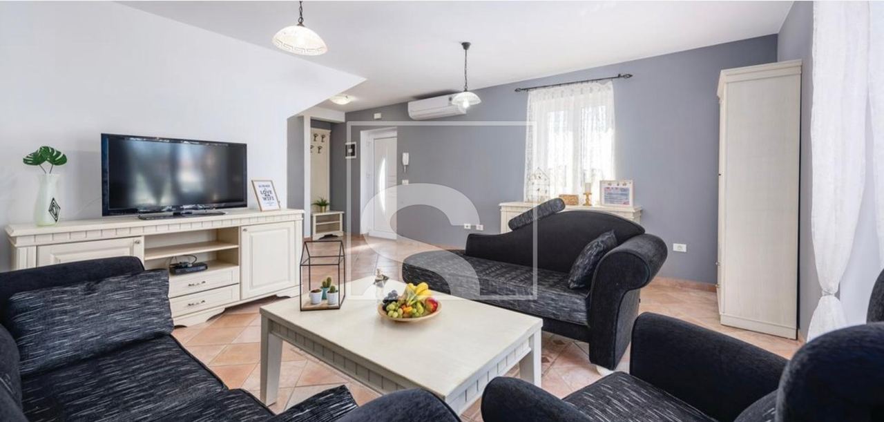 Casa u Umagu, 170m², 3 sobe, slika 4
