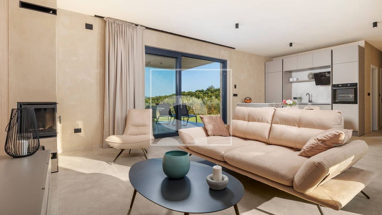 Haus u Labinu, 120m², 2 sobe, slika 3