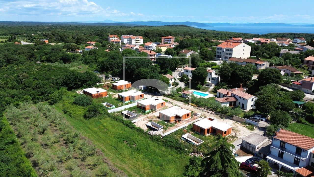 Kuća u Ližnjanu, 160m², 3 sobe, slika 2