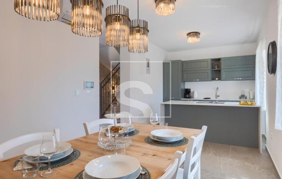 Haus u Višnjanu, 108m², 2 sobe, slika 2