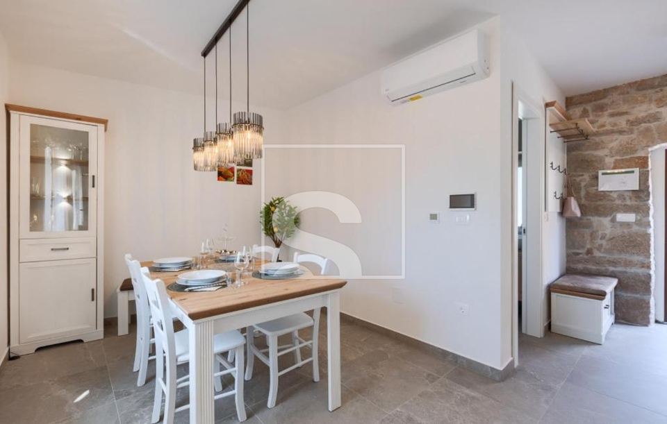Haus u Višnjanu, 108m², 2 sobe, slika 3