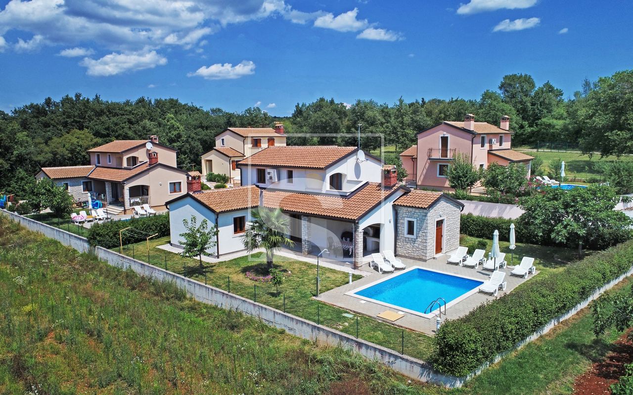 Haus u Sveti Lovreču, 140m², 3 sobe