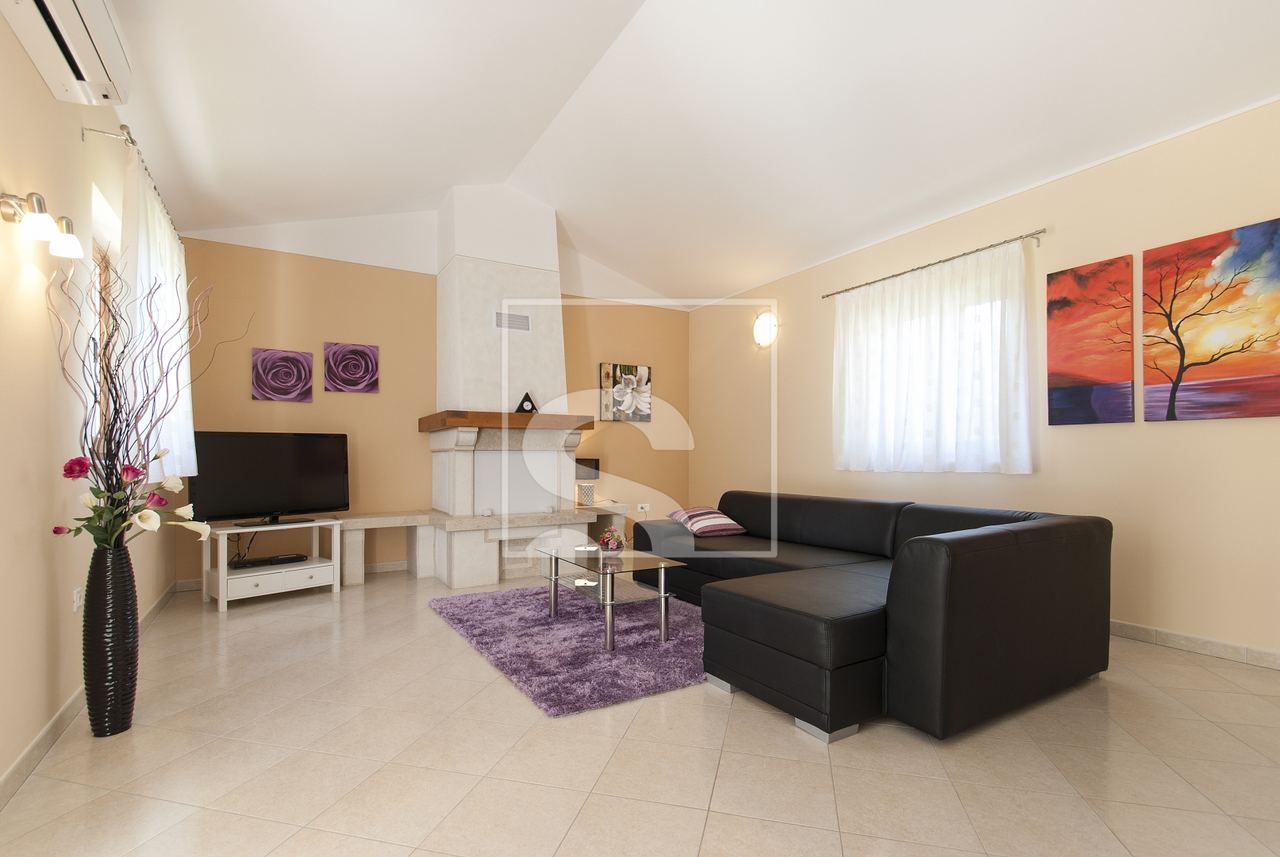 Haus u Sveti Lovreču, 140m², 3 sobe, slika 3