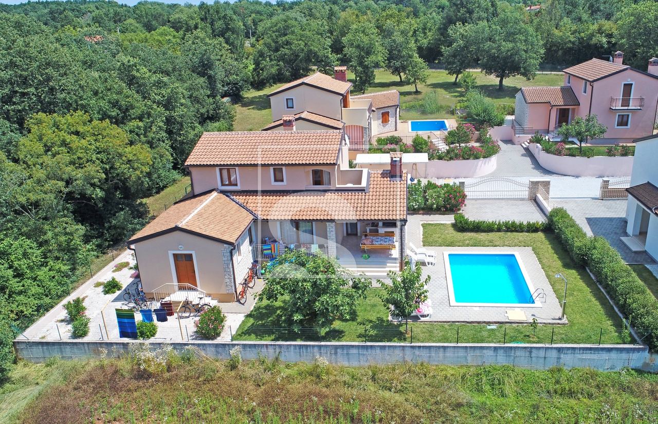Casa u Sveti Lovreču, 140m², 3 sobe, slika 2