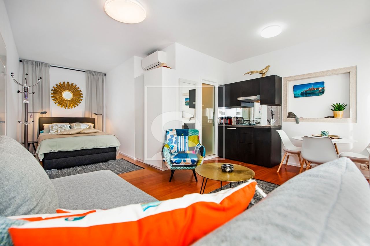Apartment u Rovinju, 180m², 5 soba