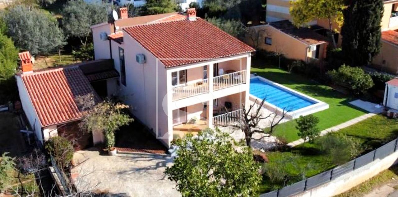 Haus u Fažani, 222m², 4 sobe, slika 3
