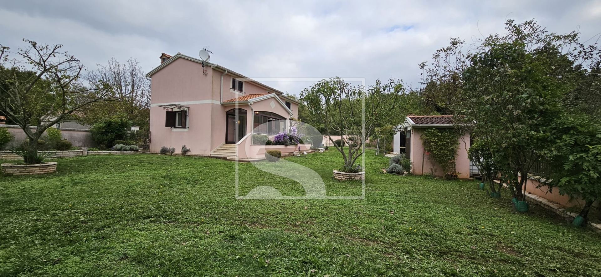 House u Žminju, 115m², 2 sobe, slika 2