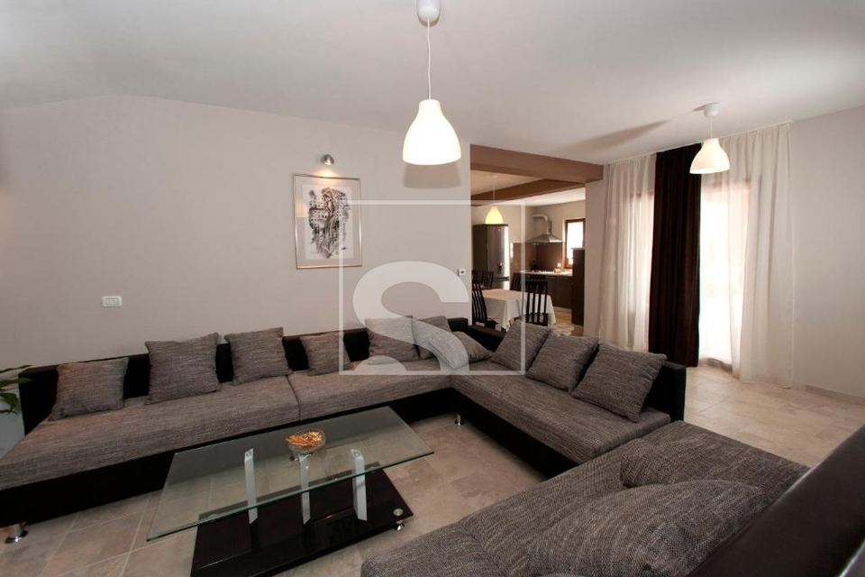 House u Svetvinčenatu, 240m², 5 soba, slika 5