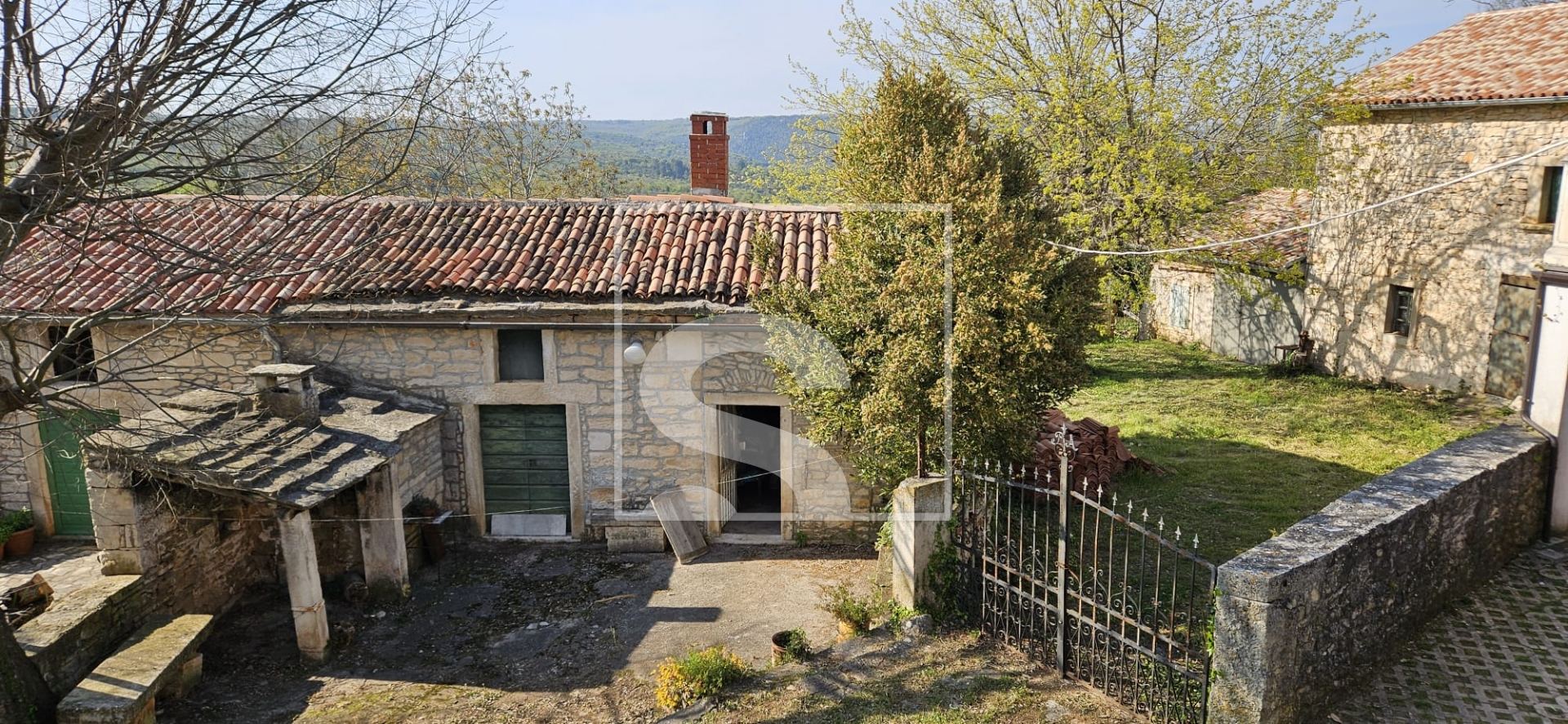 Casa u Marčani, 235m²