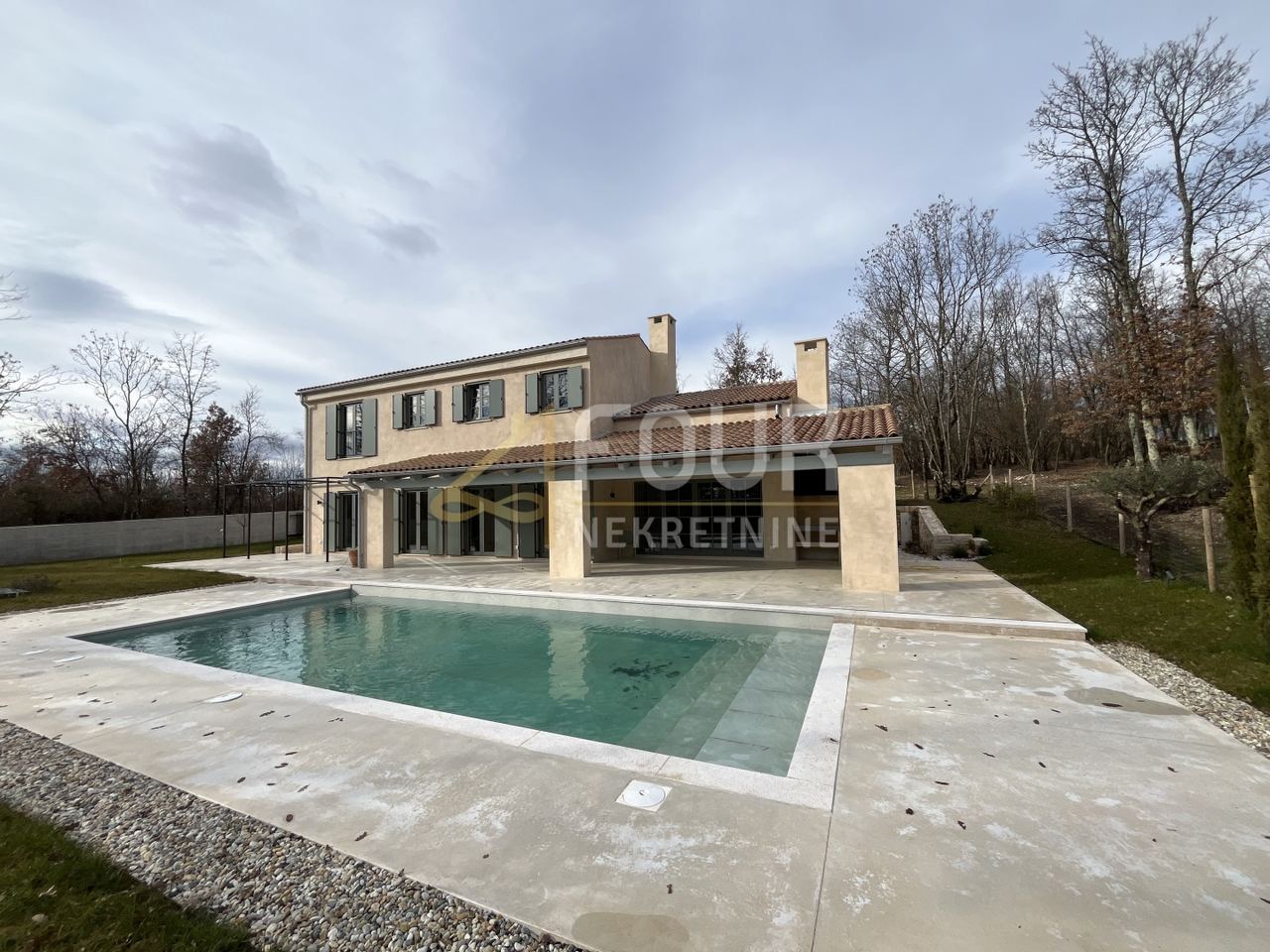 Haus u Pazinu, 227.1m², 3 sobe