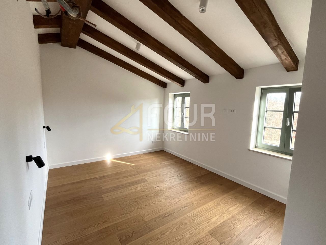 Kuća u Pazinu, 227.1m², 3 sobe, slika 5