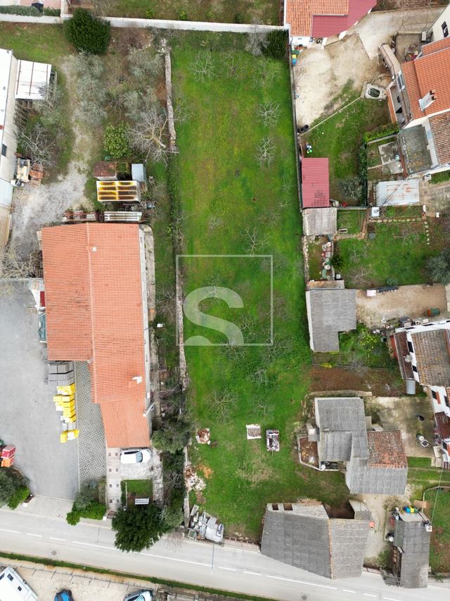 Terreno u Vodnjanu, 1043m²