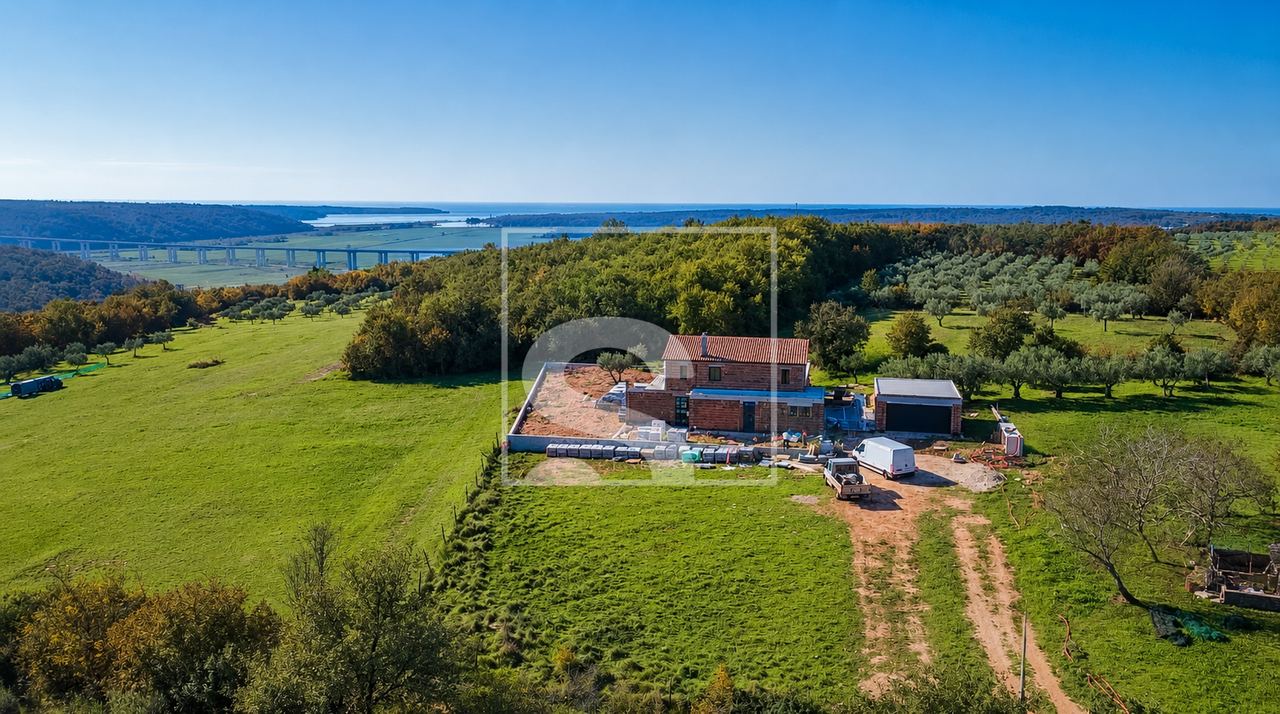 Zemljište u Novigradu, 600m²