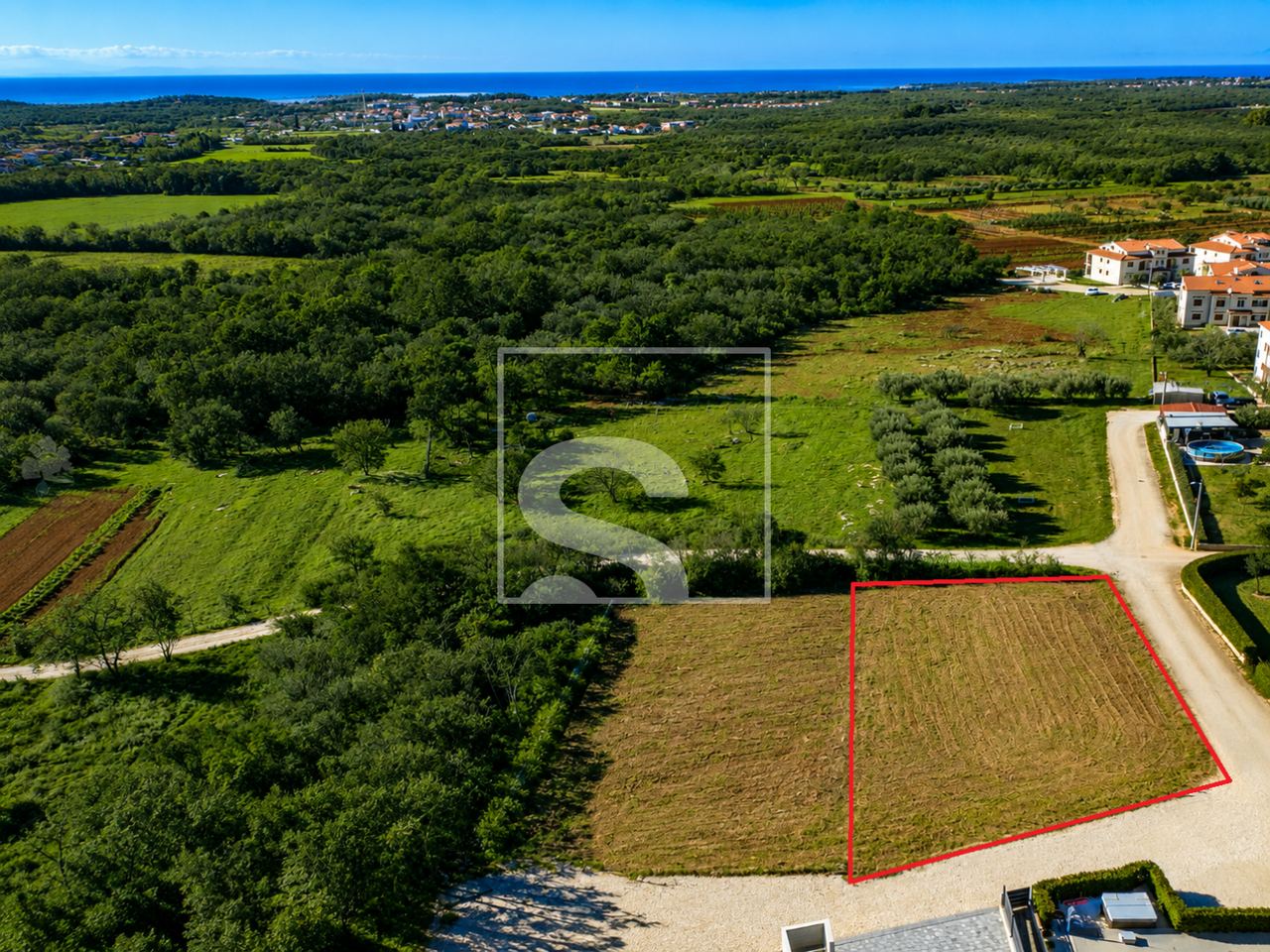 Grundstück u Poreču, 780m²