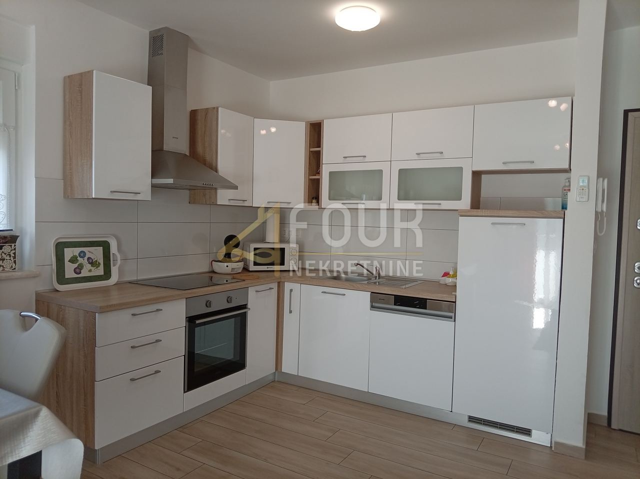 Stan u Puli, 55m², 2 sobe, slika 5