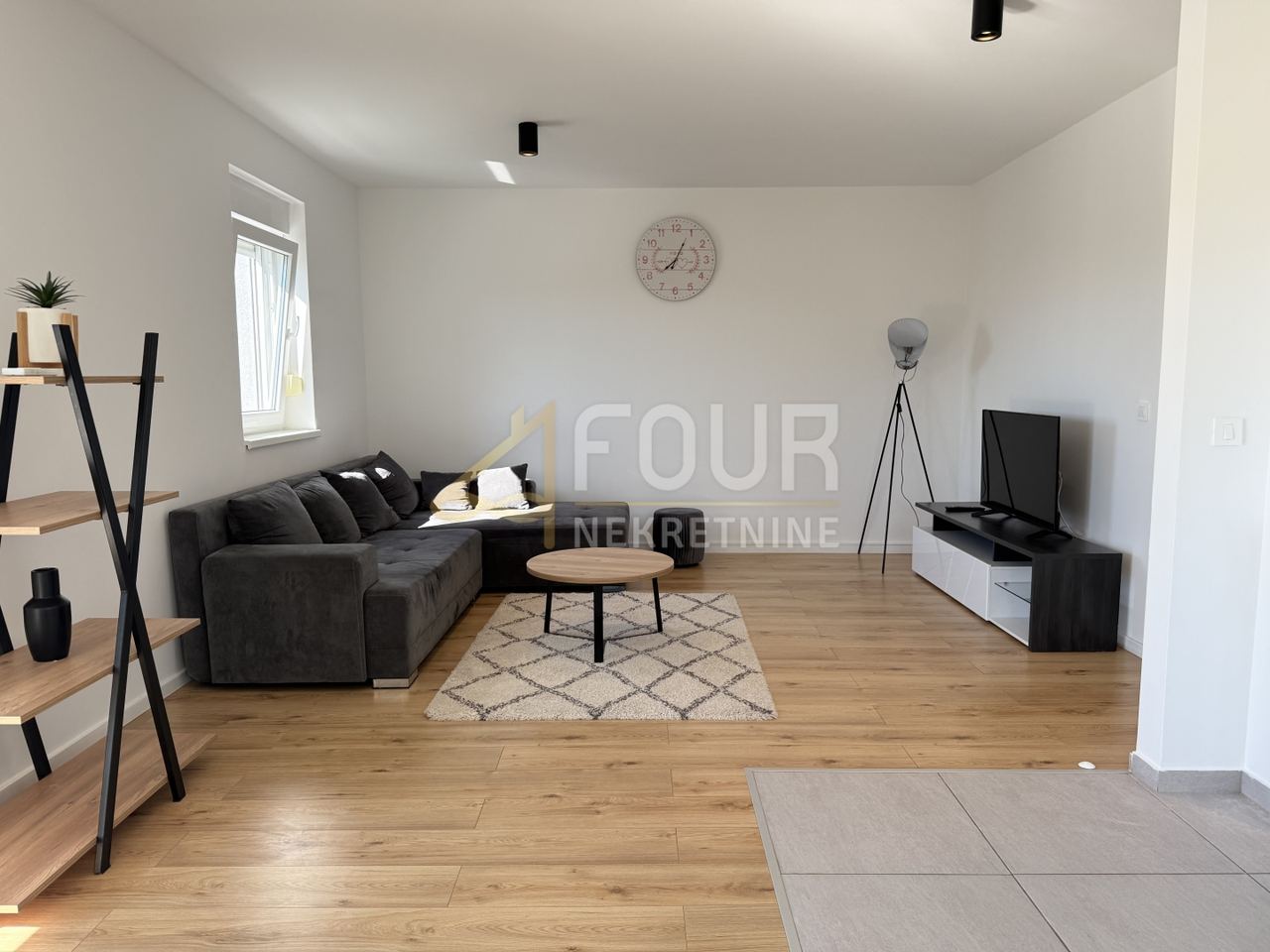 Apartment u Viškovu, 56.35m², 2 sobe