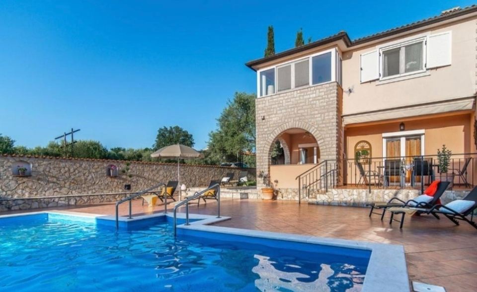 Kuća u Tar-Vabrizi, 139m², 3 sobe, slika 2