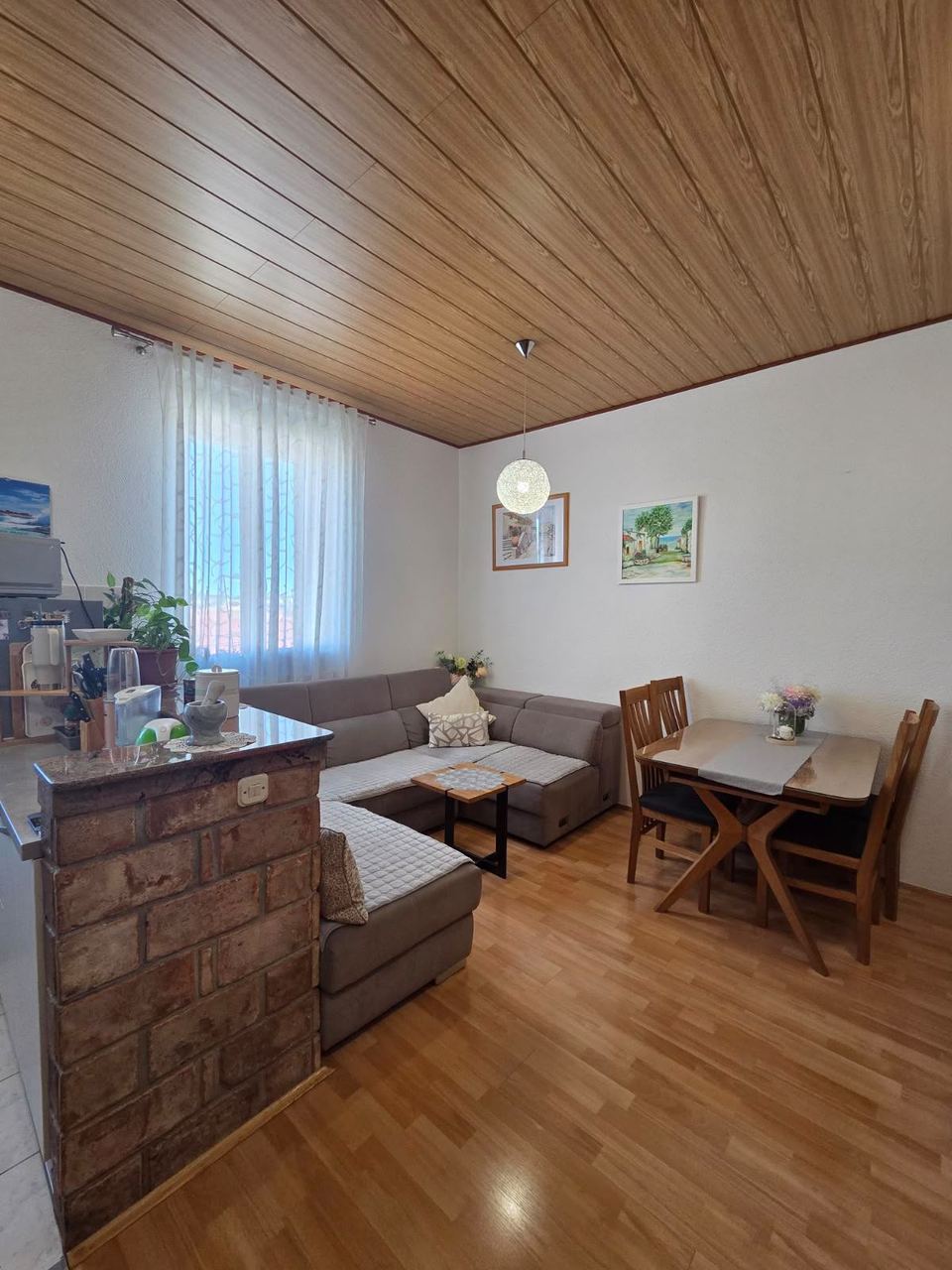 Appartamento u Labinu, 59m², 2 sobe