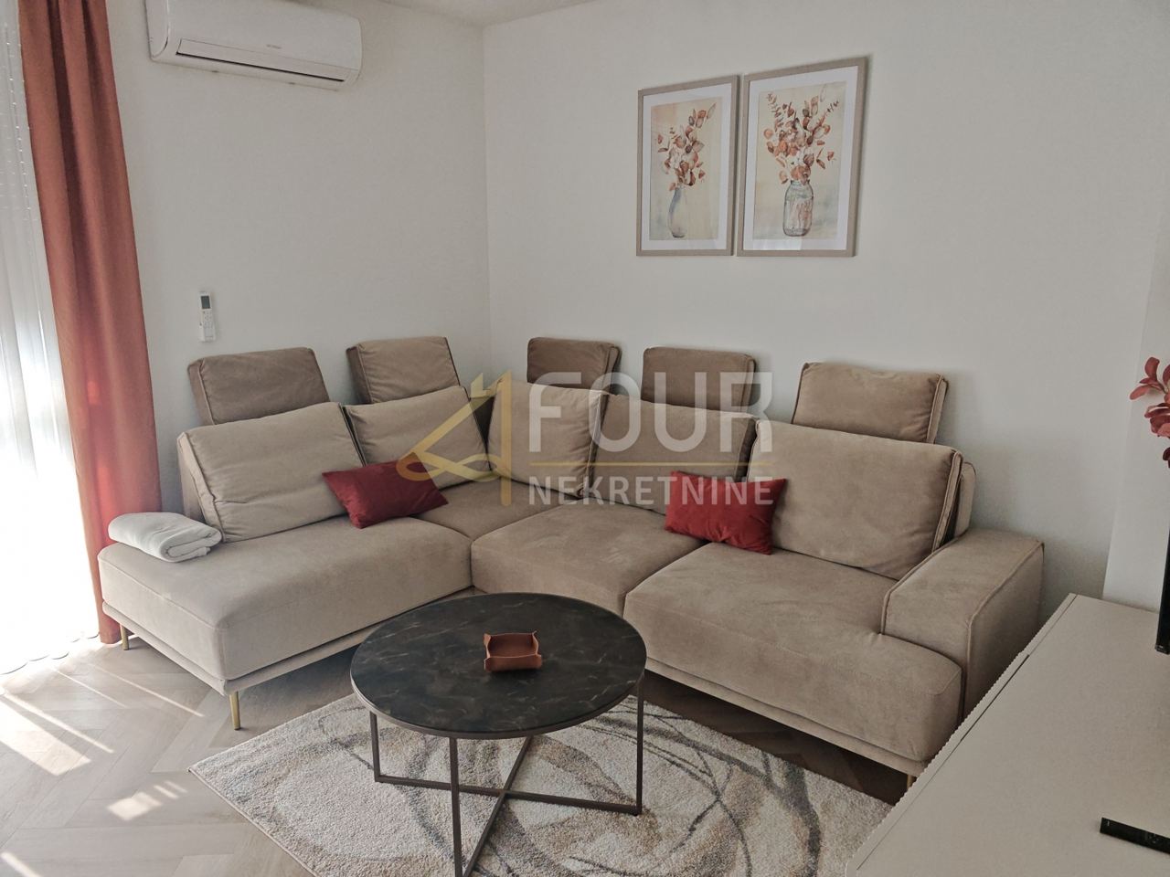 Stan u Puli, 55m², 2 sobe, slika 2