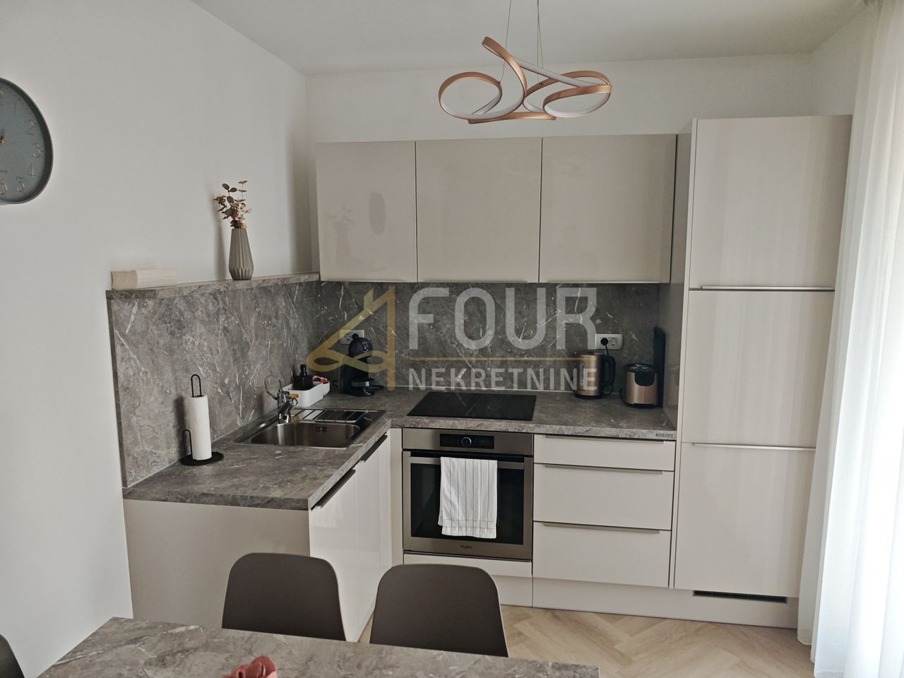 Stan u Puli, 55m², 2 sobe, slika 3