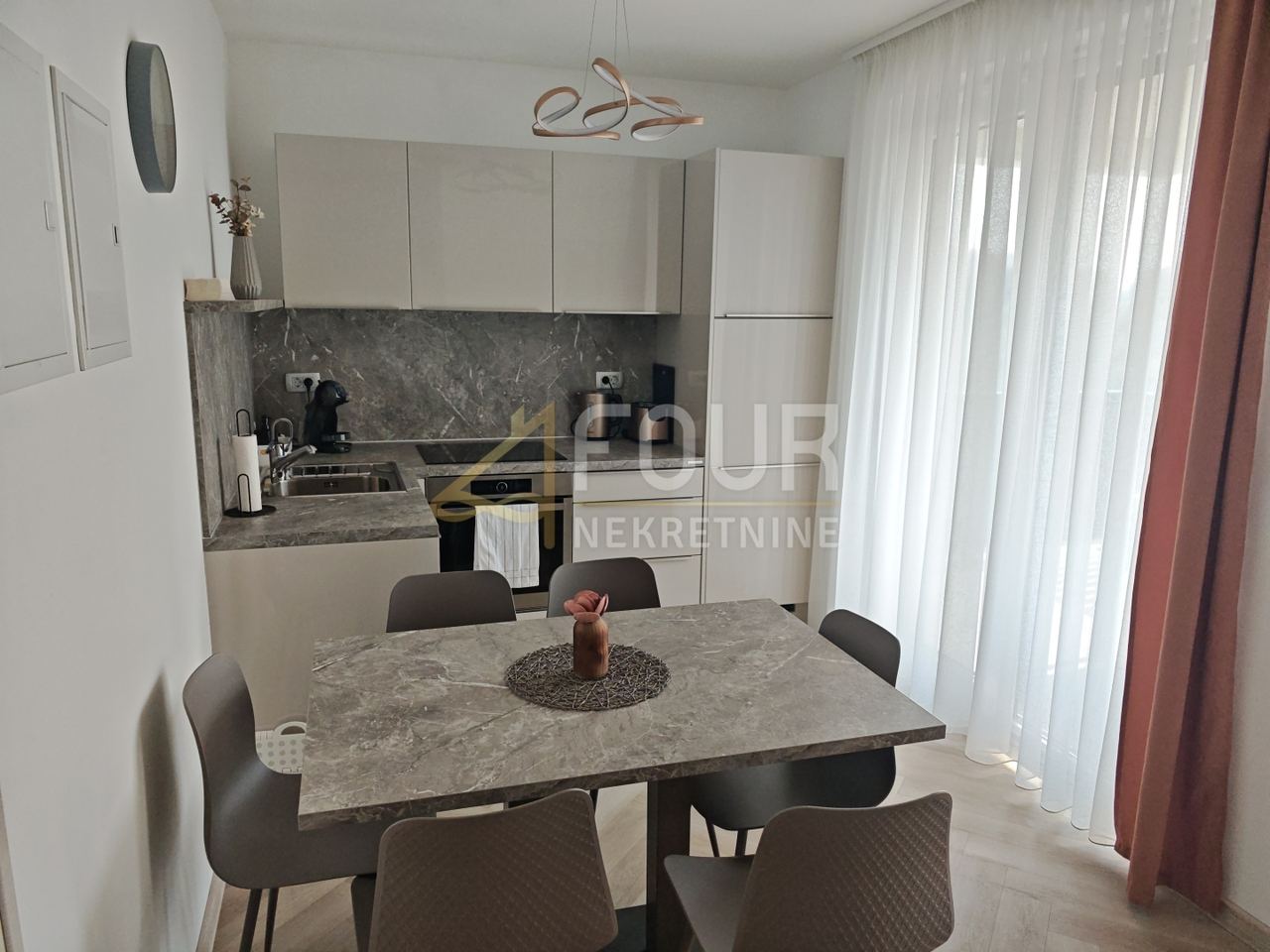 Stan u Puli, 55m², 2 sobe, slika 4