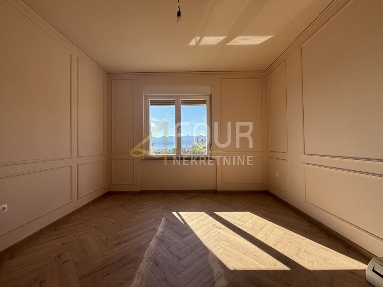 Wohnung u Rijeci, 51.77m², 2 sobe