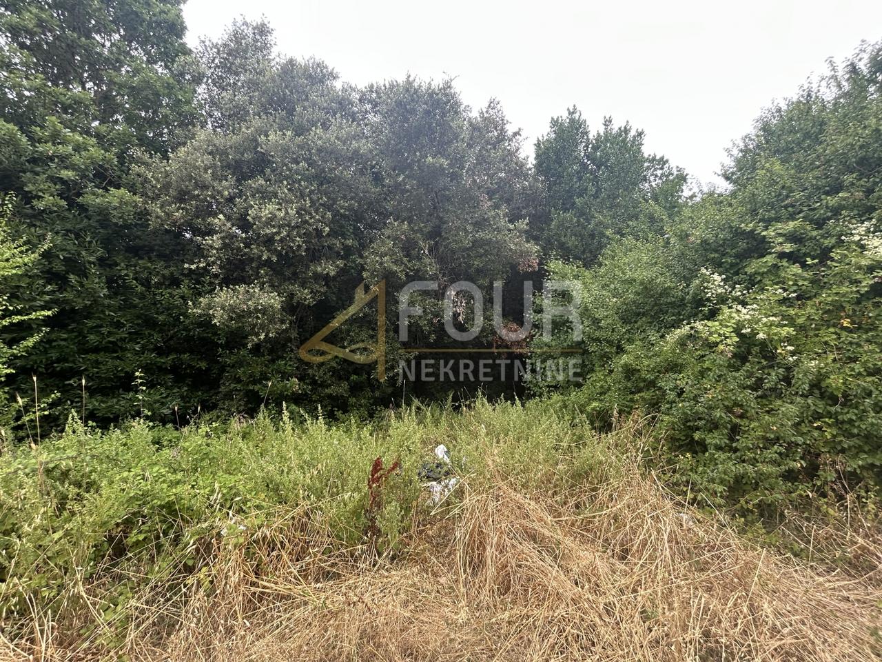 Terreno u Pola (Pula)u, 2746m², slika 2