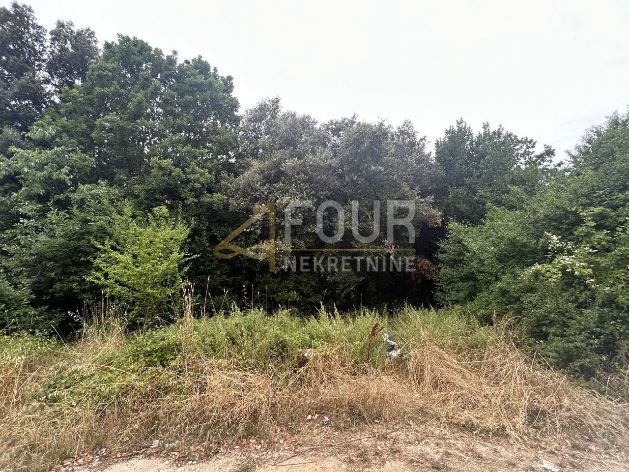 Terreno u Pola (Pula)u, 2746m², slika 4