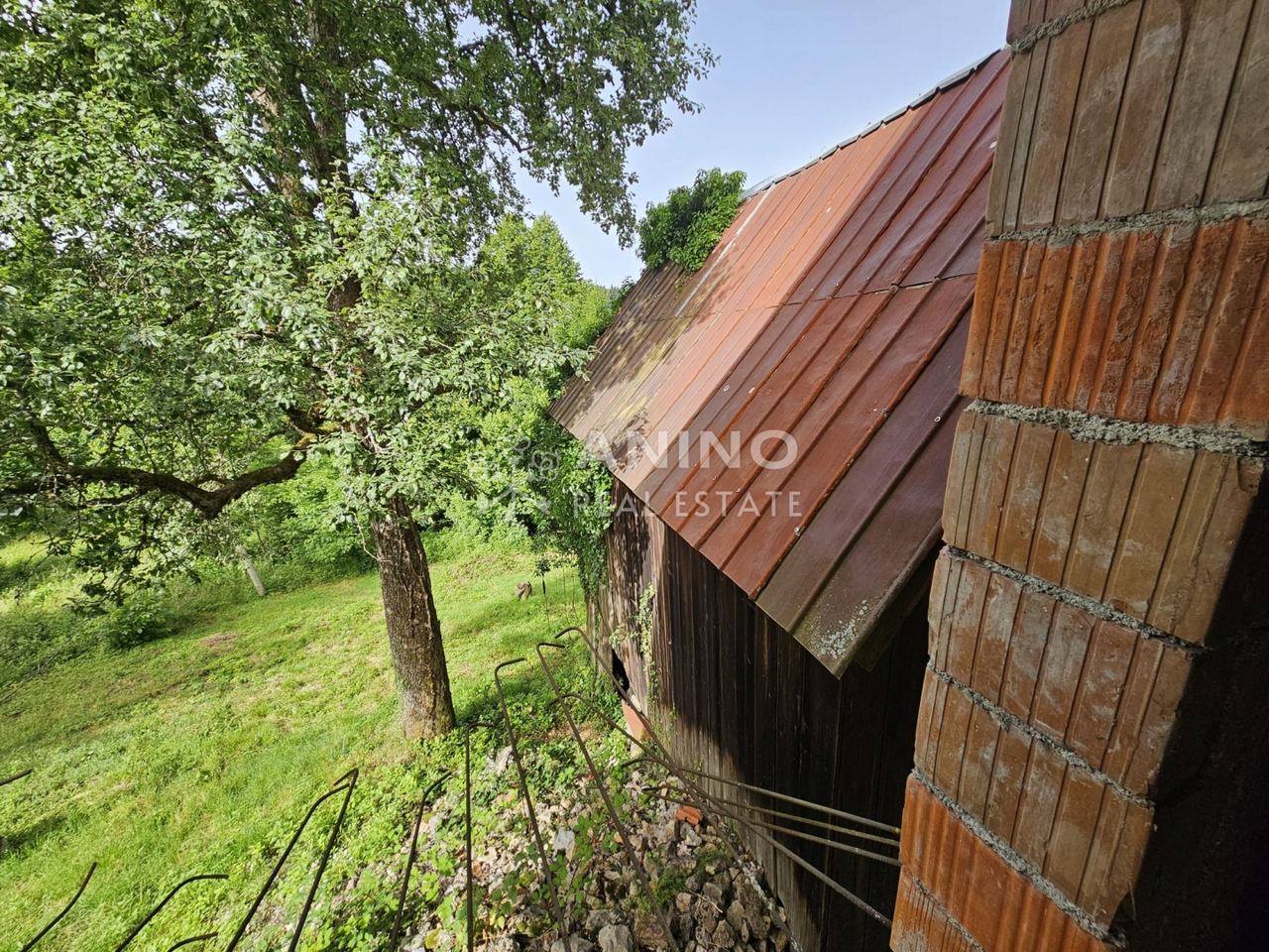 Haus u Vrbovsku, 150m², 2 sobe, slika 5
